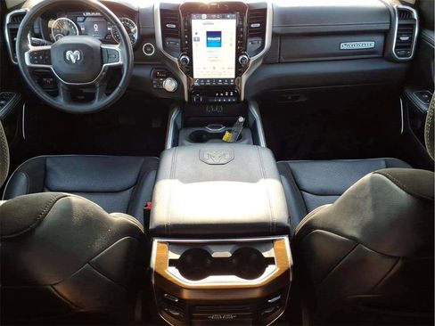 Used 2022 RAM 1500 Laramie w/ Laramie Southwest Edition image 11