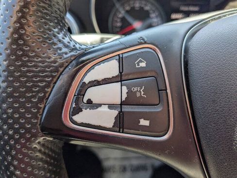 Used 2017 Mercedes-Benz C 300 4MATIC Sedan image 17