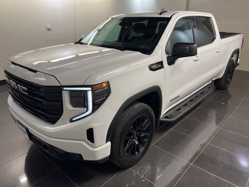 Used 2022 GMC Sierra 1500 Elevation image 3