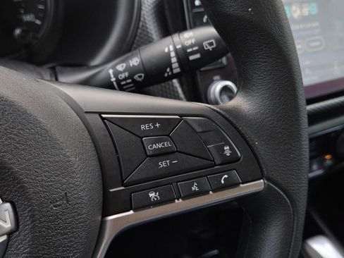 Used 2022 Nissan Kicks SV image 24