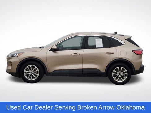 Used 2021 Ford Escape SE w/ Convenience Package image 4