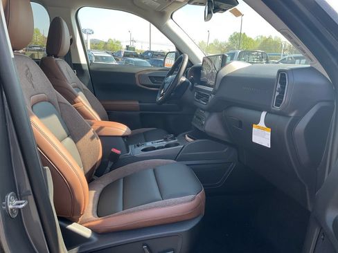 New 2026 Ford Bronco Sport Outer Banks w/ Outer Banks Tech Package+ AWD/4WD image 12