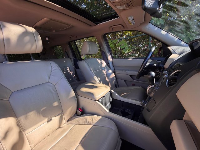 Used 2015 Honda Pilot Touring image 25