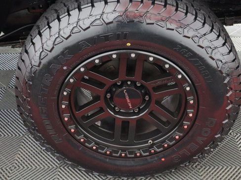 Used 2017 Toyota Tacoma SR5 w/ Tow Package RWD image 71
