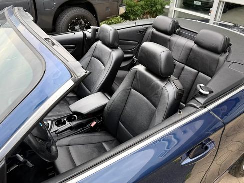 Used 2011 BMW 128i Convertible RWD image 45