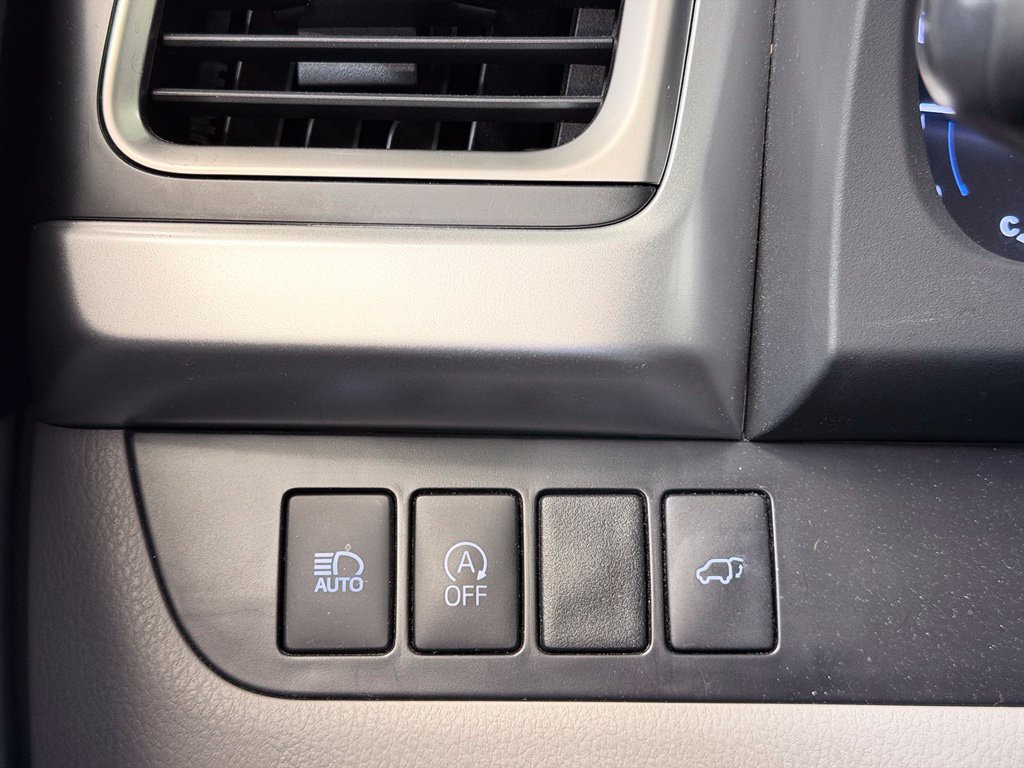 Used 2018 Toyota Highlander Plus AWD/4WD image 45