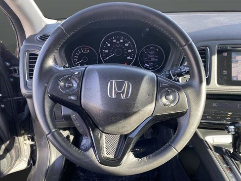 Used 2018 Honda HR-V EX-L image 17