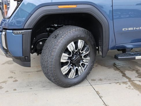 New 2025 GMC Sierra 2500 Denali w/ Denali Reserve Package image 50