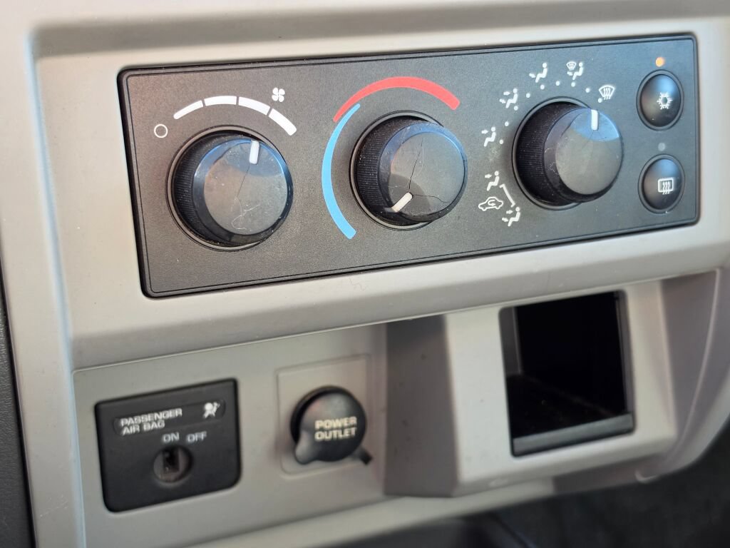 Used 2005 Dodge Dakota SLT RWD image 27