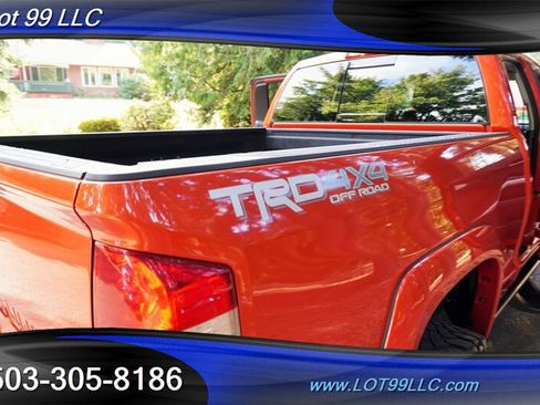 Used 2016 Toyota Tundra SR5 w/ TRD Off Road Package AWD/4WD image 31