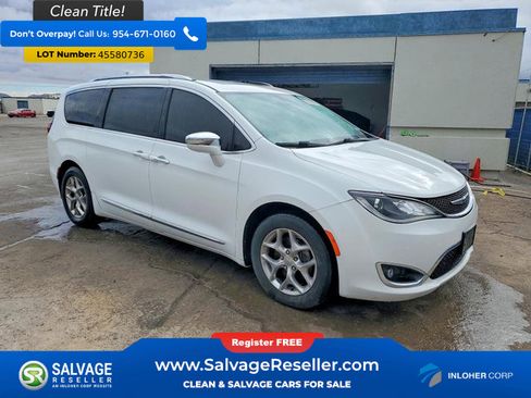 Used 2017 Chrysler Pacifica Limited image 5