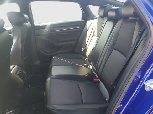 Used 2022 Honda Accord Sport image 11