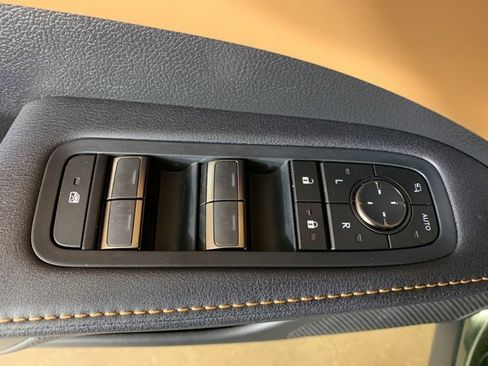 Used 2024 Lexus RX 350 Premium Plus w/ Convenience Package image 17