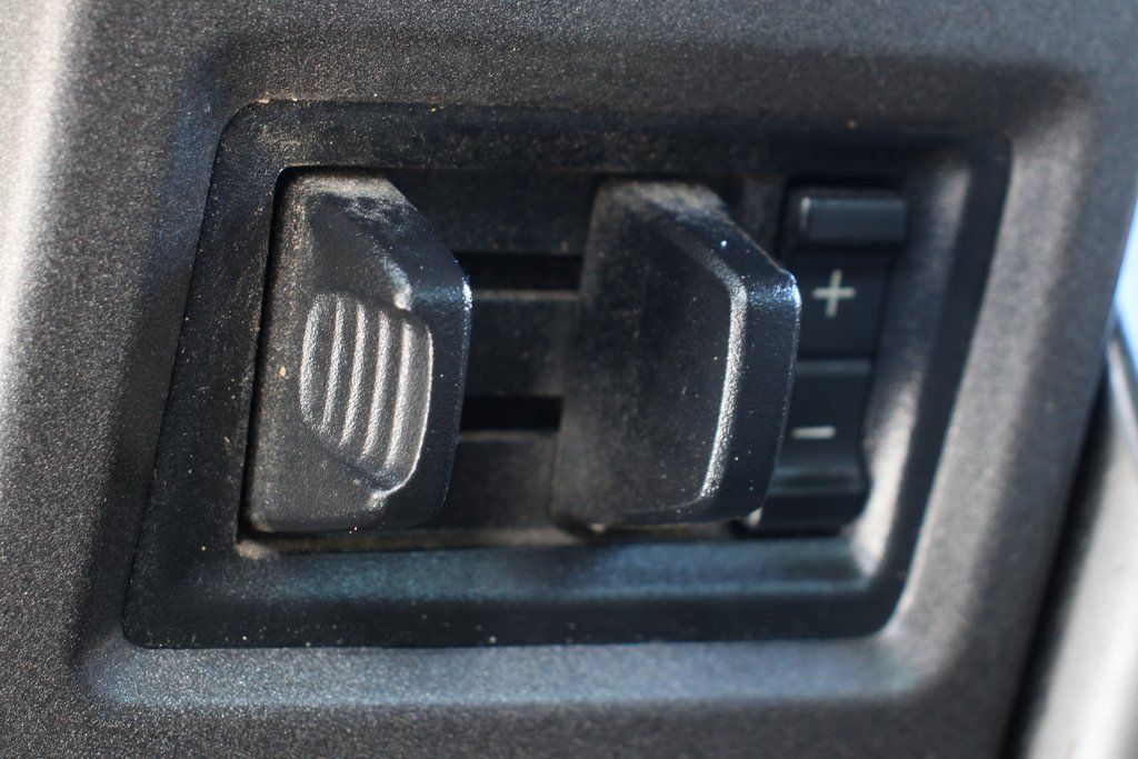 Used 2022 Ford F250 XL w/ Power Equipment Group RWD image 32