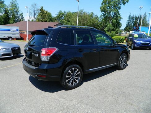 Used 2017 Subaru Forester 2.0XT Touring AWD/4WD image 8