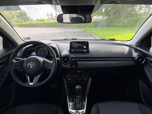 Used 2018 Toyota Yaris iA FWD image 13