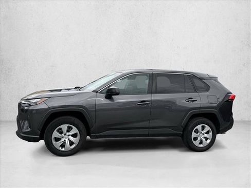 Certified 2024 Toyota RAV4 LE AWD/4WD image 4