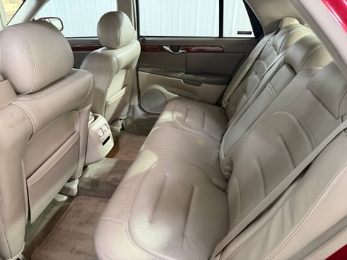 Used 2001 Cadillac De Ville w/ Comfort/Convenience Pkg FWD image 14
