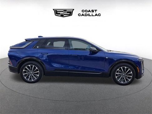 Used 2025 Cadillac Lyriq Sport image 5
