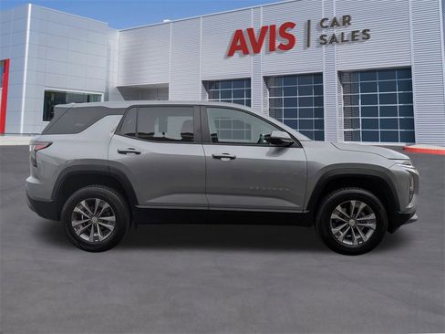 Used 2025 Chevrolet Equinox LT image 5