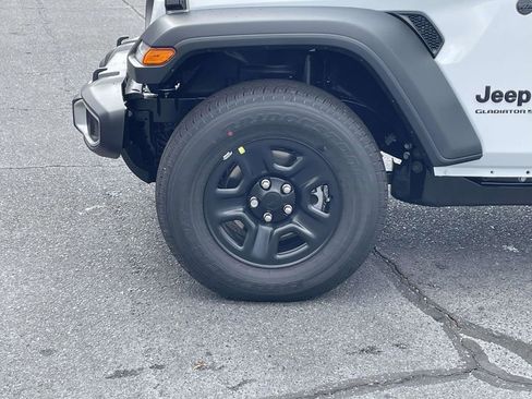 New 2026 Jeep Gladiator Sport image 11