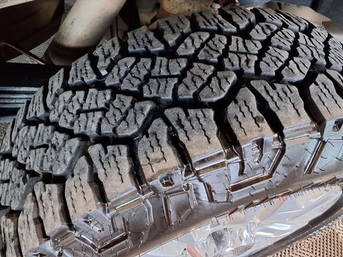 Used 2023 Chevrolet Silverado 2500 High Country w/ Technology Package image 7