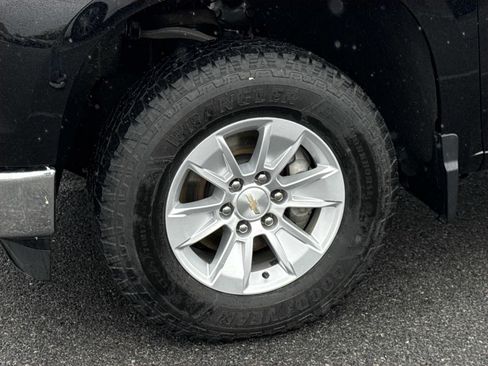 Used 2025 Chevrolet Silverado 1500 LT AWD/4WD image 7