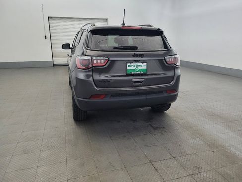 Used 2018 Jeep Compass Latitude w/ Popular Equipment Group AWD/4WD image 6