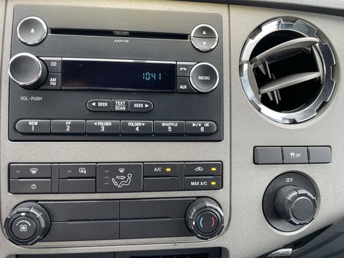 Used 2016 Ford F250 XLT w/ Advanced Security Group image 21