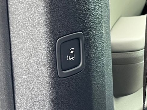 New 2026 Kia Carnival EX image 26