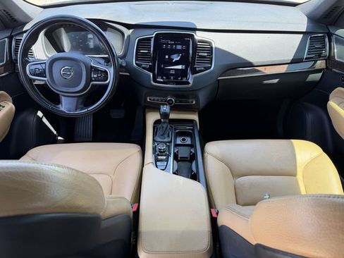 Used 2017 Volvo XC90 T6 Momentum w/ Vision Package AWD/4WD image 11