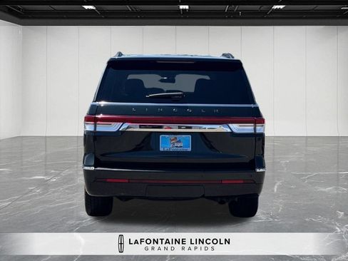 Certified 2022 Lincoln Navigator Black Label AWD/4WD image 4