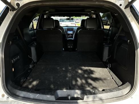 Used 2017 Ford Explorer Sport w/ Equipment Group 401A AWD/4WD image 31