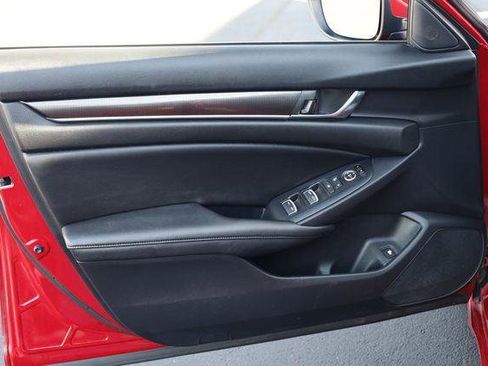 Used 2019 Honda Accord Sport image 14