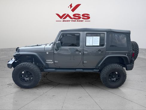 Used 2017 Jeep Wrangler Unlimited Sport w/ Quick Order Package 24S AWD/4WD image 2
