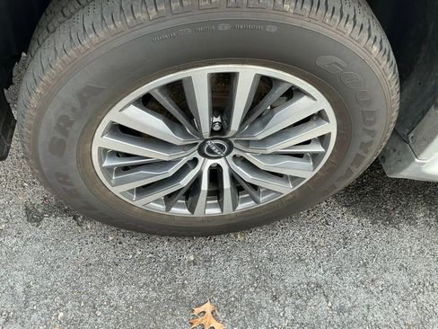 Used 2022 Nissan Armada SL image 8