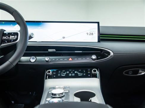 New 2026 Genesis GV70 2.5T Advanced AWD/4WD image 27