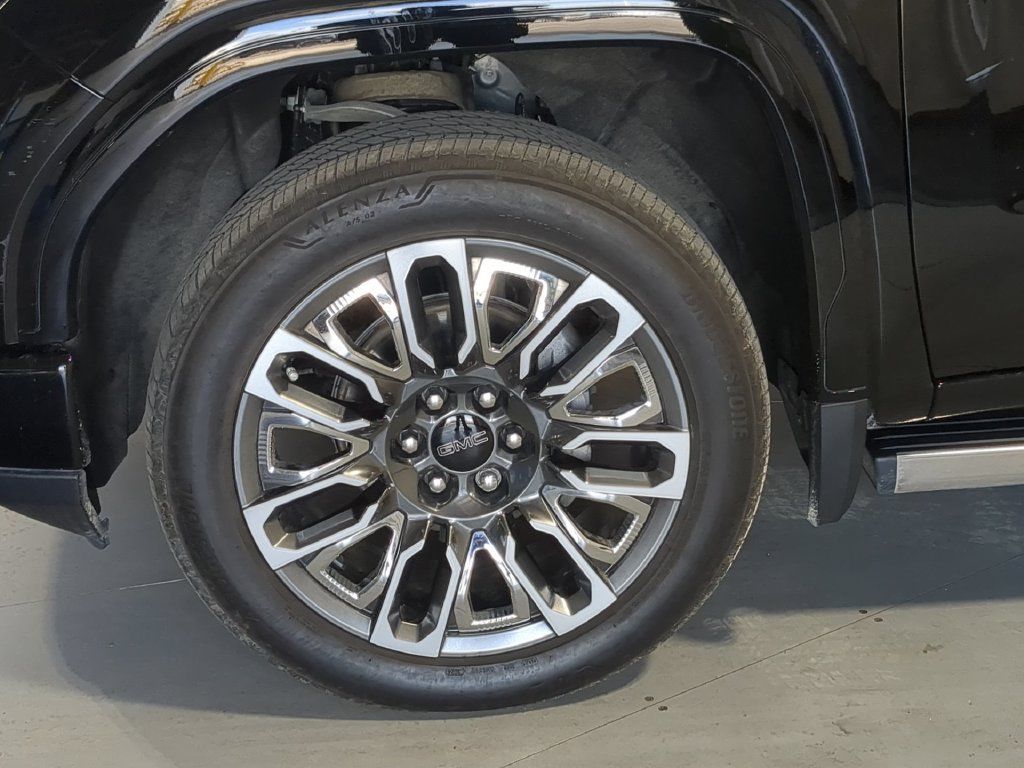 Used 2025 GMC Sierra 1500 Denali Ultimate AWD/4WD image 17
