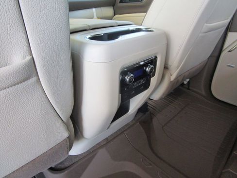 New 2026 GMC Yukon Denali w/ Denali Reserve Package RWD image 22