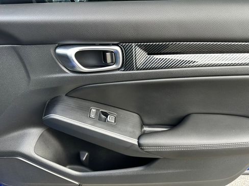 Used 2024 Honda Civic Touring image 34