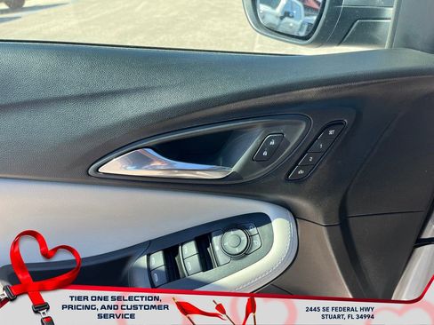 Used 2023 Buick Encore GX Essence w/ Experience Buick Package image 22