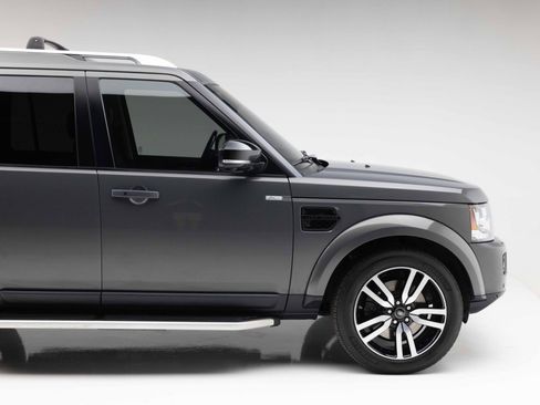 Used 2016 Land Rover LR4 HSE LUX AWD/4WD image 27