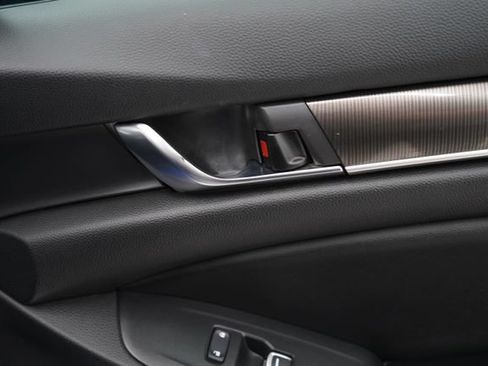 Used 2019 Honda Accord Sport image 48