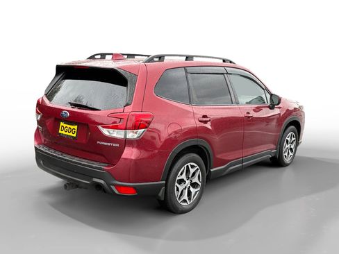 Certified 2023 Subaru Forester Premium image 5