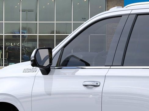 New 2026 Chevrolet Tahoe High Country AWD/4WD image 12