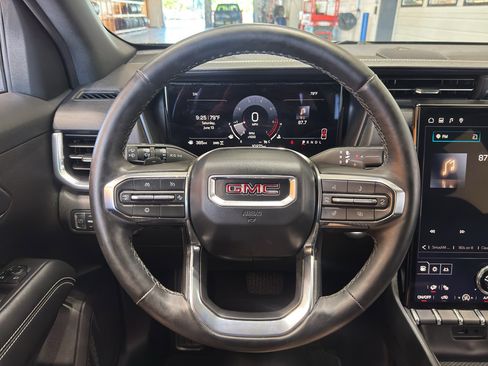 Used 2025 GMC Terrain Elevation AWD/4WD image 21