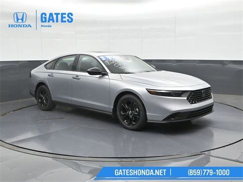 New 2025 Honda Accord SE image 4