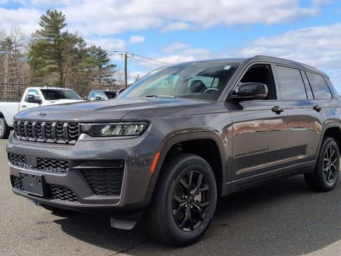 New 2026 Jeep Grand Cherokee L 4WD image 10