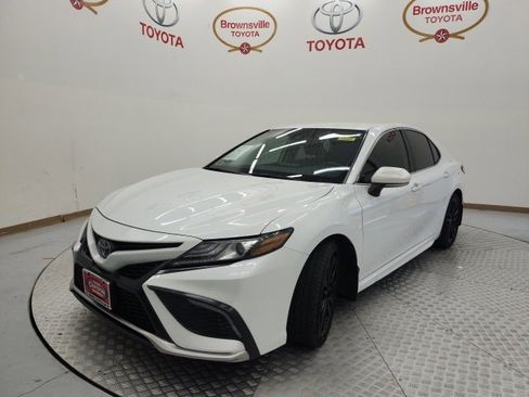 Used 2022 Toyota Camry XSE image 2