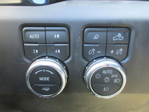 New 2026 GMC Sierra 1500 AT4 image 17